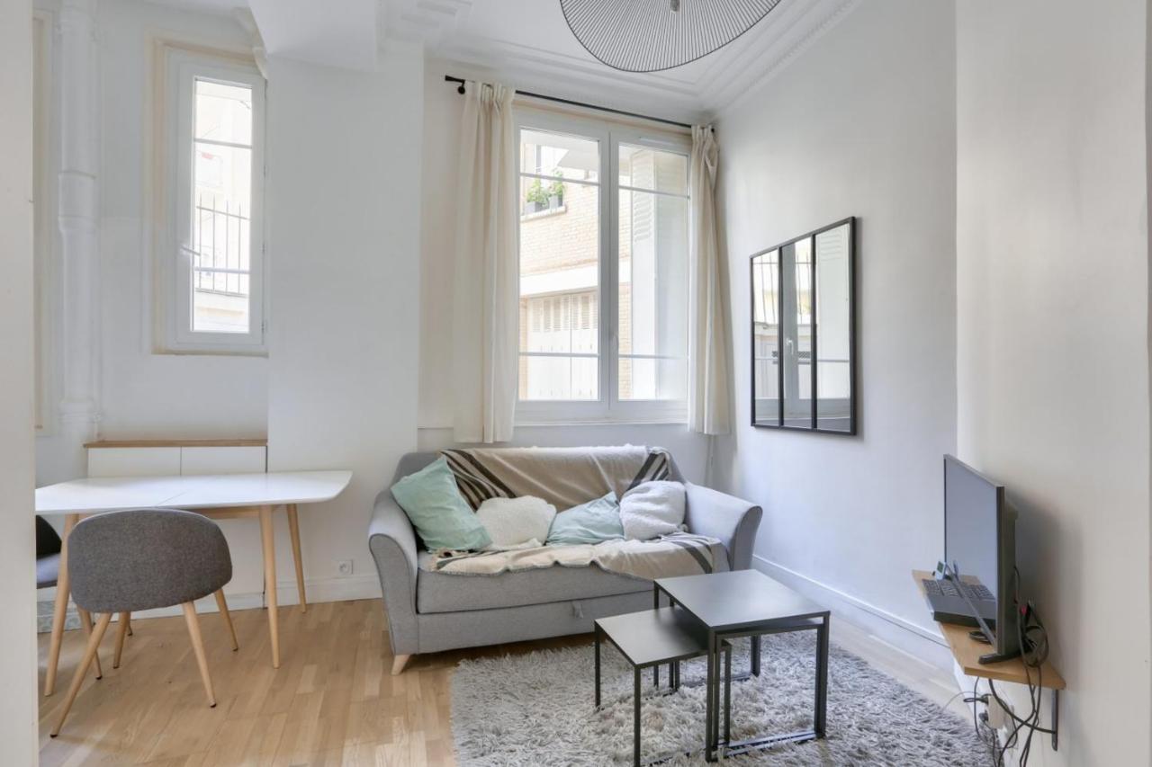 Charming Studio - Paris 18Th District Appartement Buitenkant foto