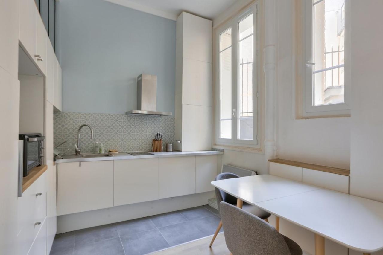 Charming Studio - Paris 18Th District Appartement Buitenkant foto