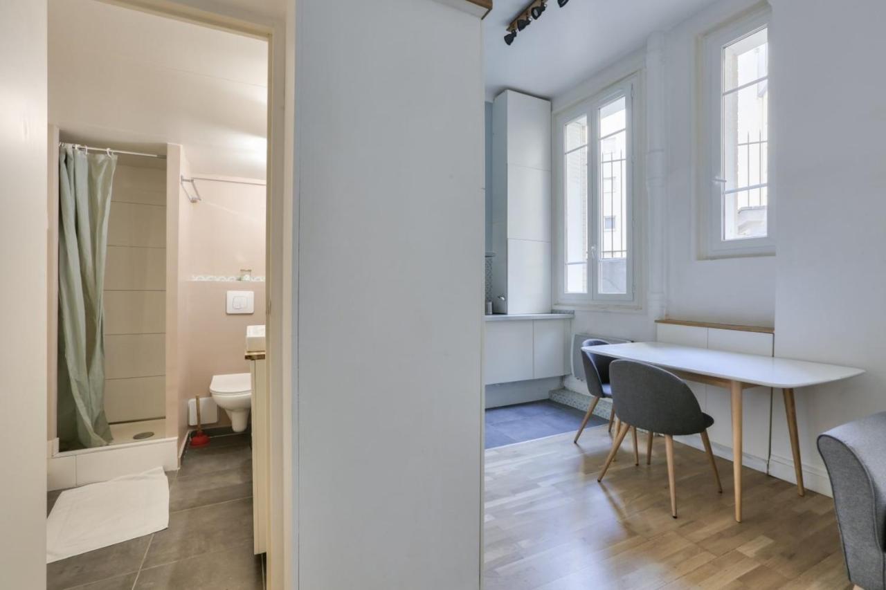 Charming Studio - Paris 18Th District Appartement Buitenkant foto