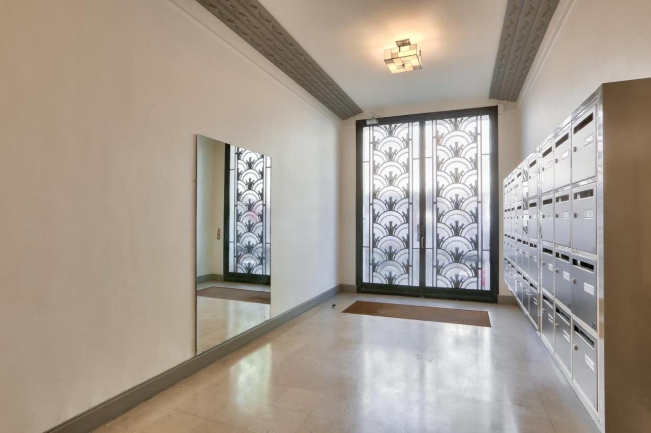 Charming Studio - Paris 18Th District Appartement Buitenkant foto